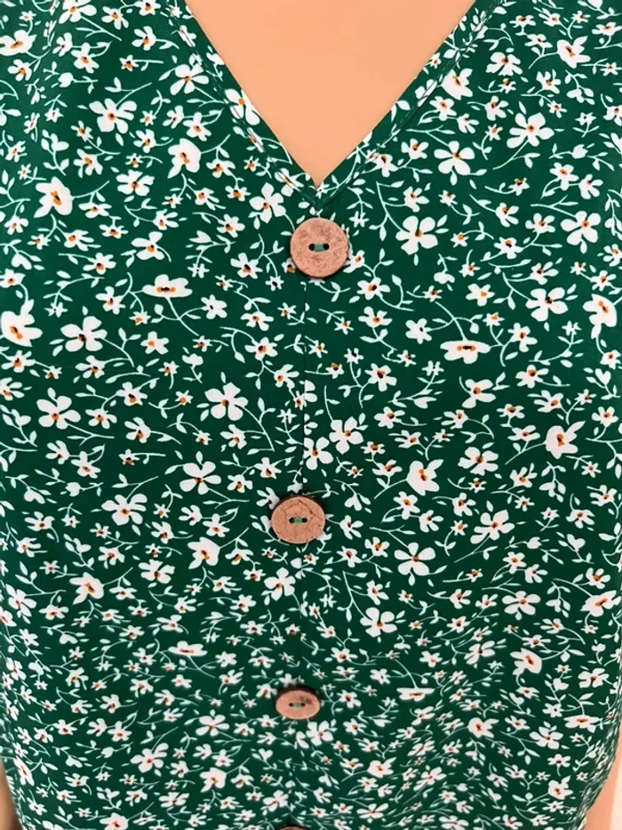 Haut fleuri vert - photo numéro 5