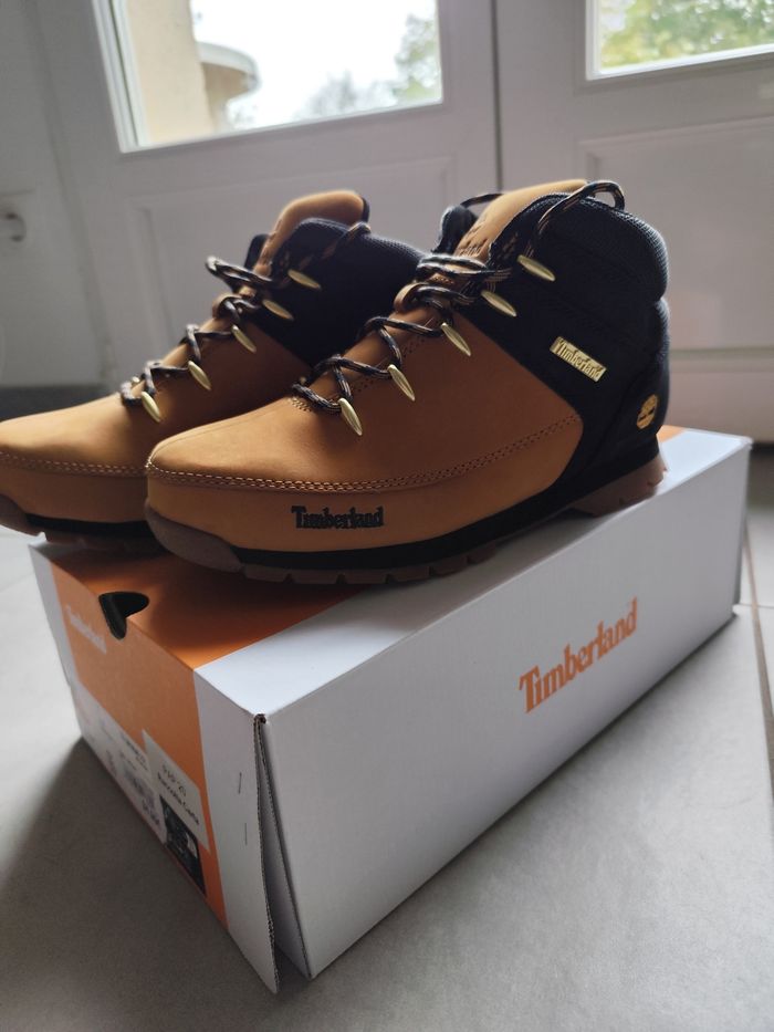 Timberland neuve jamais portée taille 40 - photo numéro 2