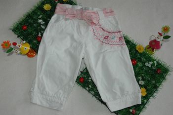 Pantacourt brodé avec sa ceinture 18 mois