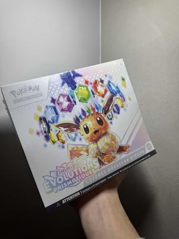 Pokémon Etb EV8.5 avec défaut de scellage 