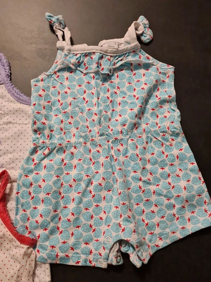 Lot 3 combinaisons shorts 6 mois - photo numéro 2