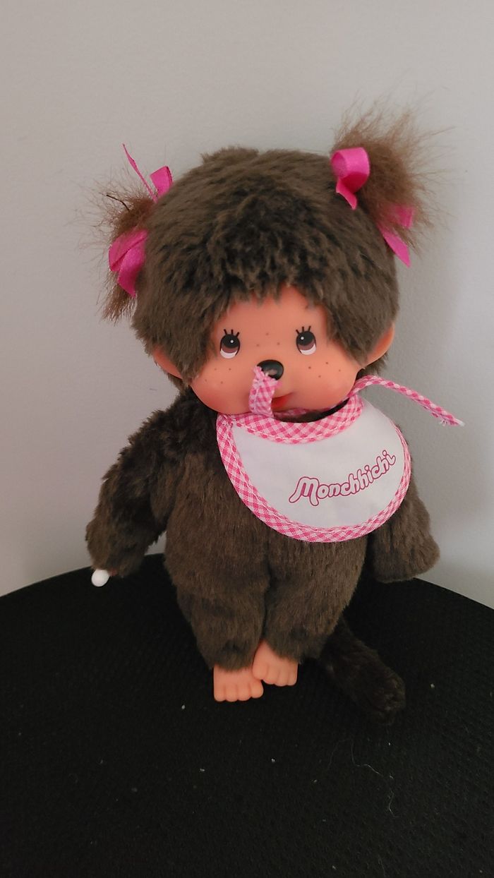 BANDAI Monchhichi - Fille Rose 20 cm - Dès 24 mois peluche Monchhichi Fille Rose - photo numéro 4
