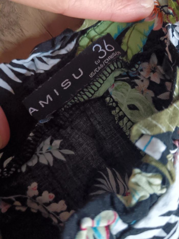 Short Amisu taille 36 - photo numéro 4