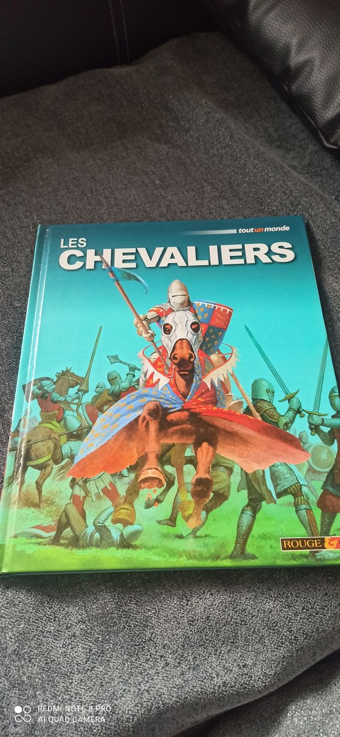 Livre Les chevaliers