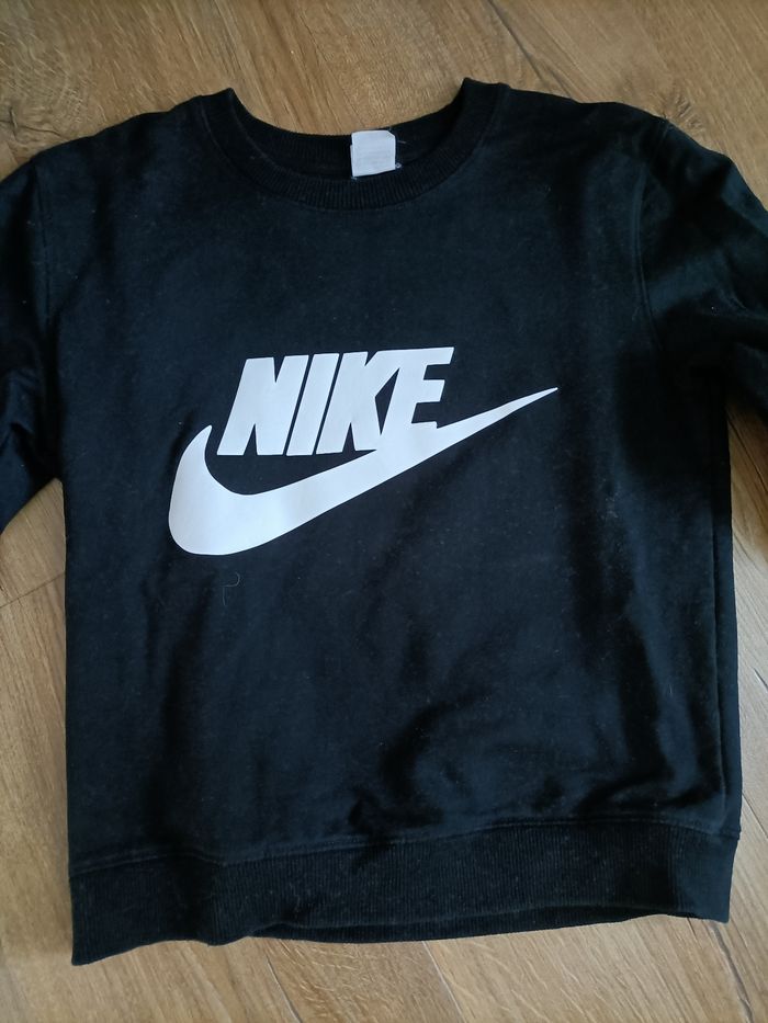 Pull Nike