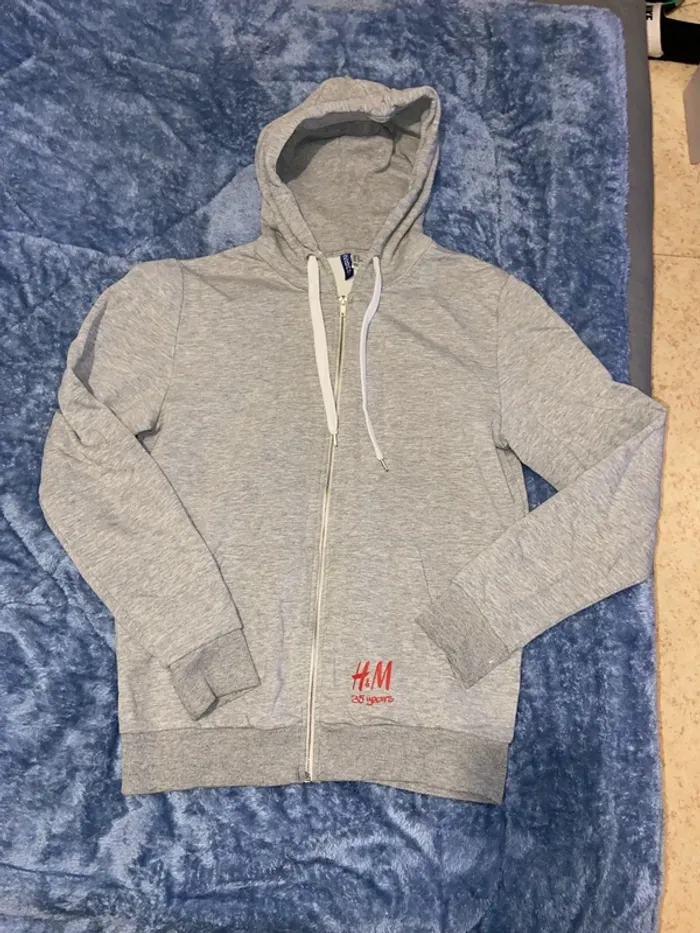 Gilet à capuche