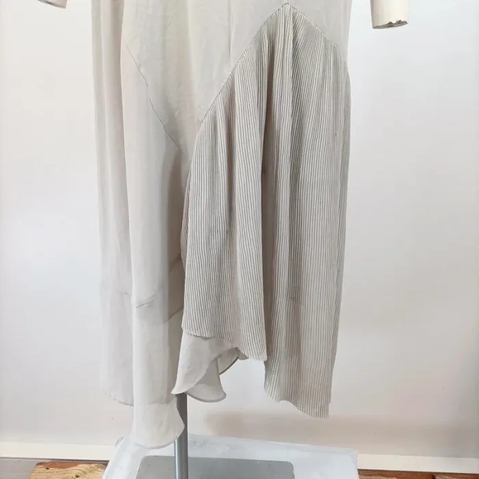 Robe midi asymétrique AllSaints gris clair - Col V - Taille S - A661 - photo numéro 4