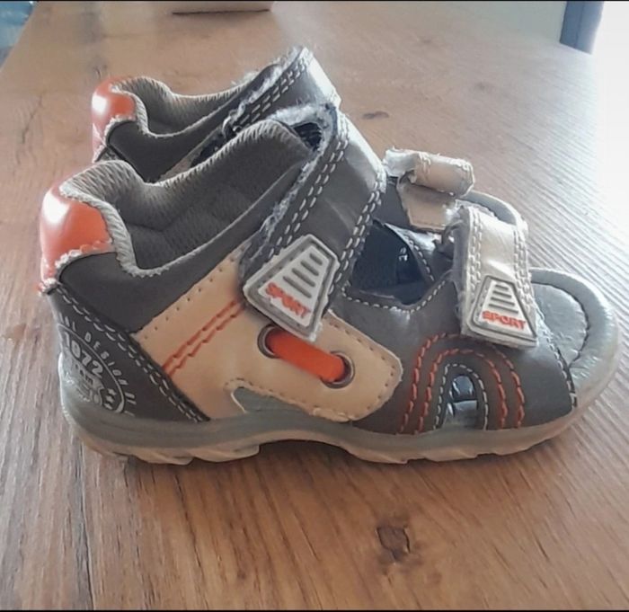 2 paires de chaussures été garçon. - photo numéro 8