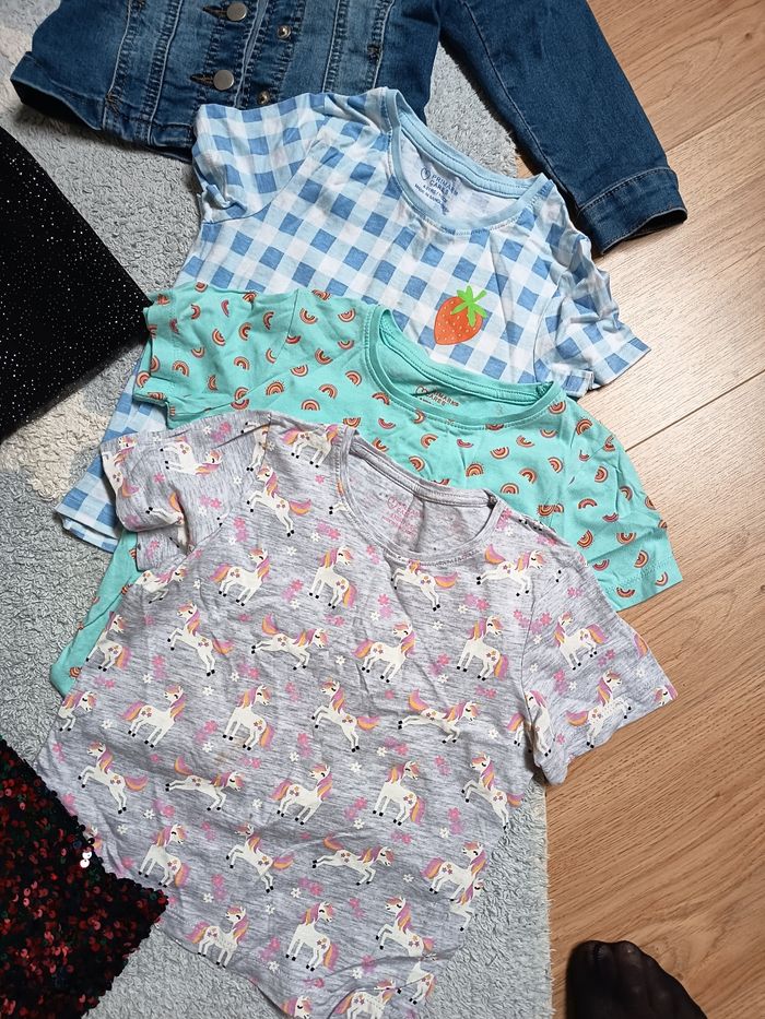 Vêtements  4/5 ans fille - photo numéro 2