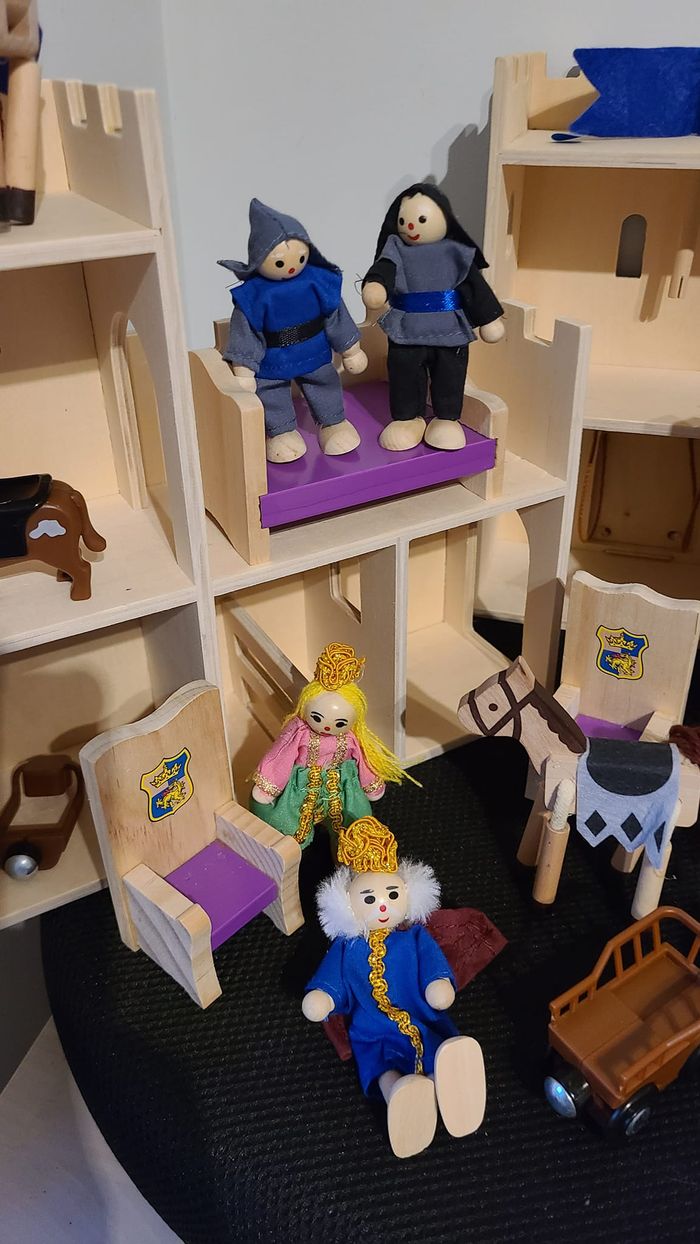 château fort playtive junior avec personnages - photo numéro 9