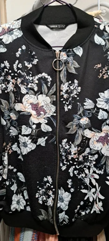 🌸Veste légère fleurie🌸