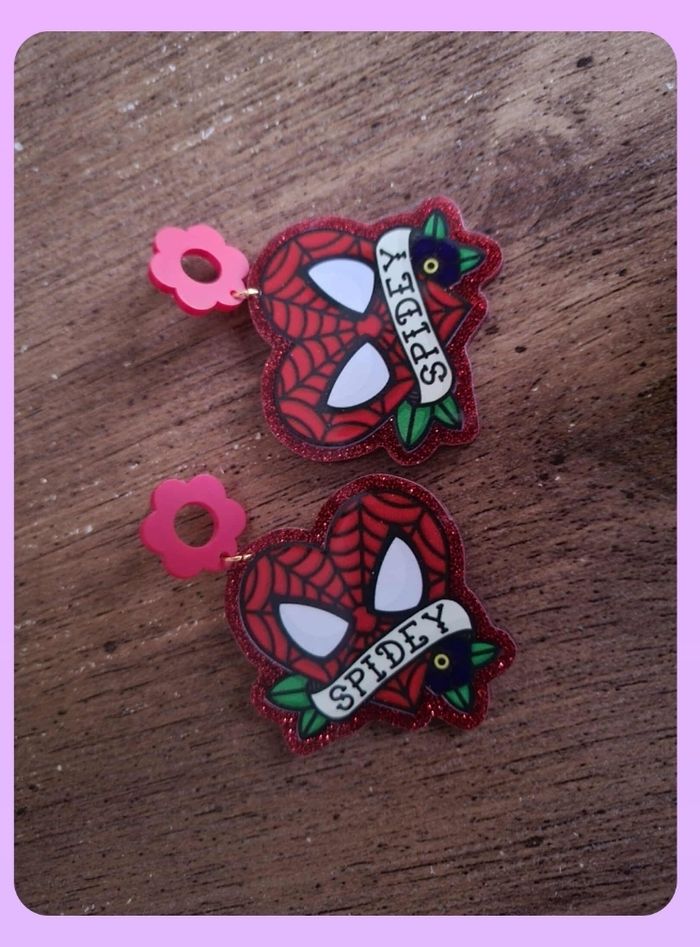 Boucles d'oreilles spidey