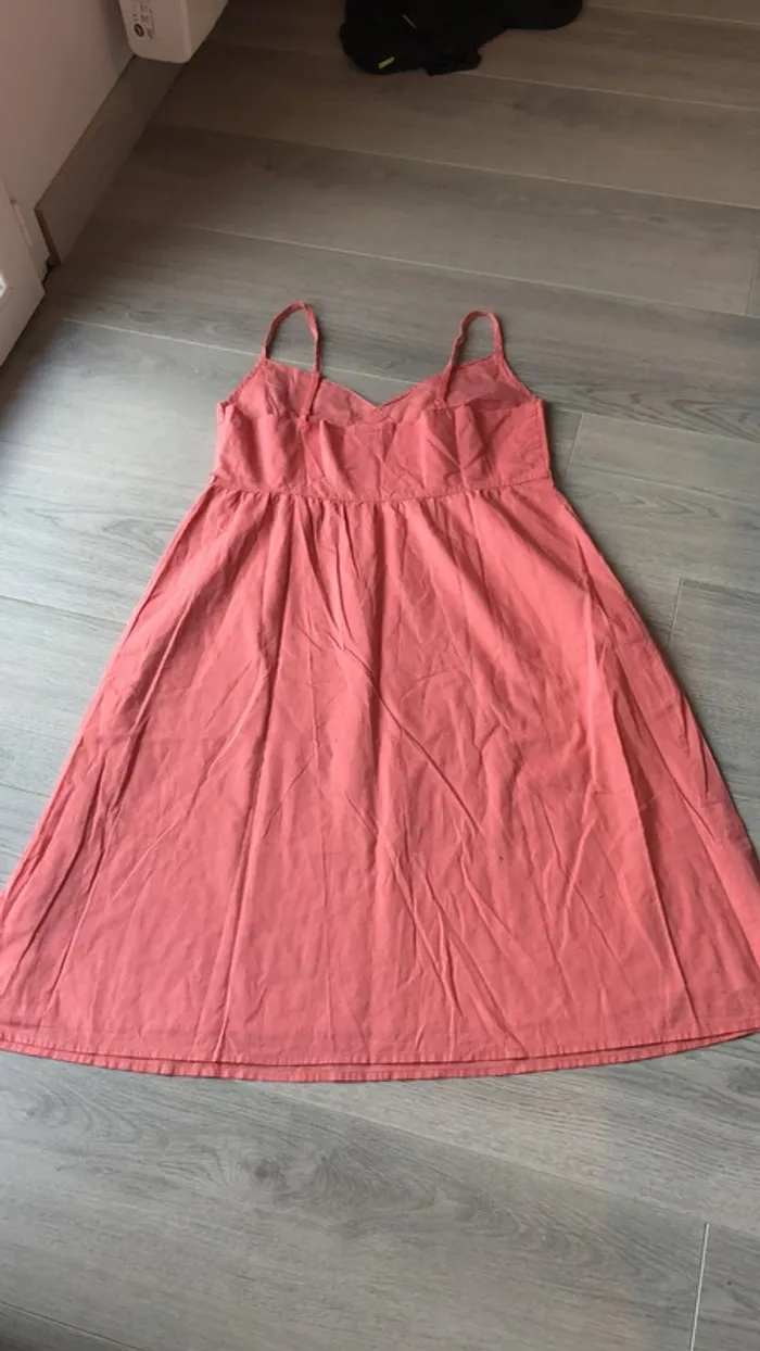 Robe d’été esprit rose - photo numéro 3