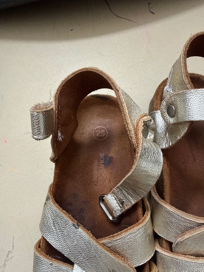 Sandales dorées - photo numéro 2