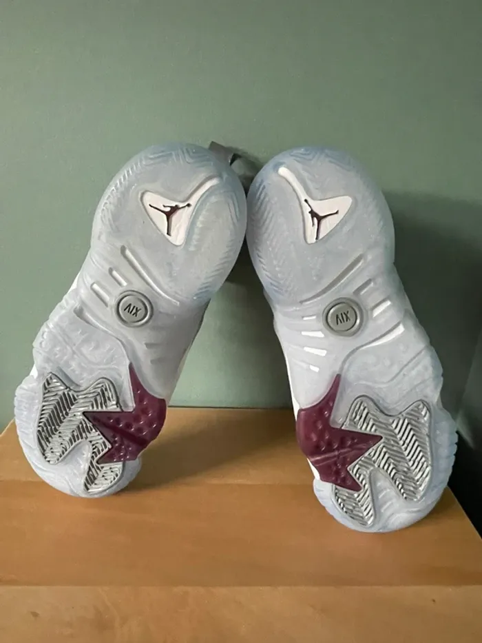 Nike Enfant taille 38,5 - photo numéro 5