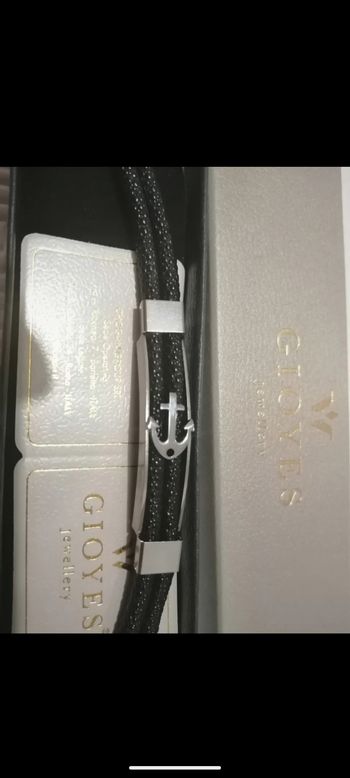 Beau bracelet Gioyes en simili cuir.