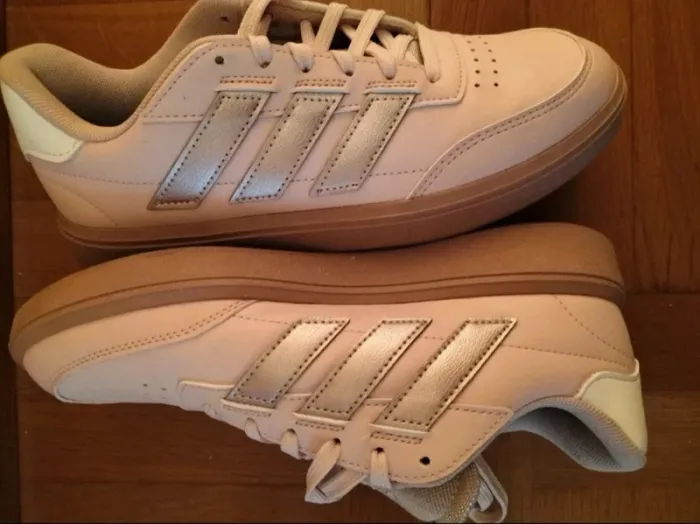Baskets Adidas originales roses avec bandes lilas - photo numéro 8