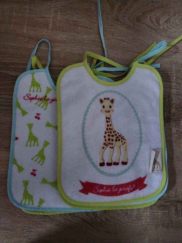 Lot de 7 bavoirs sophie la girafe