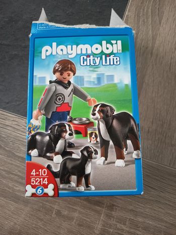 Playmobil City life 5214 le maître et ses chiens