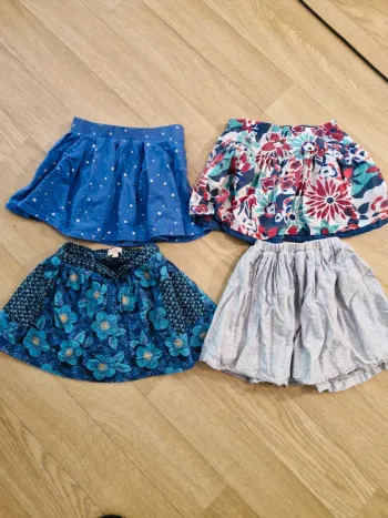Lot de 4 jupes 3 ans Dpam