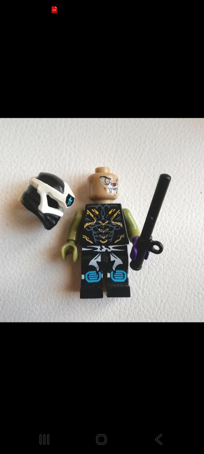 Lego figurines - photo numéro 3