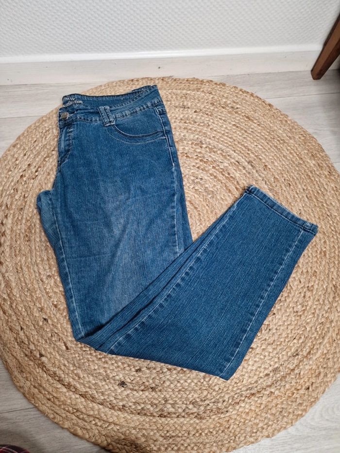 Jean bleu - Denim Collection taille 46 🌸