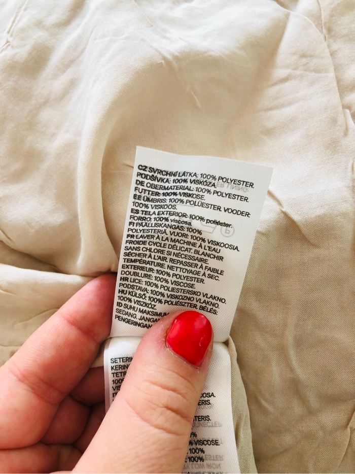Robe H&M neuve taille 36 - photo numéro 8