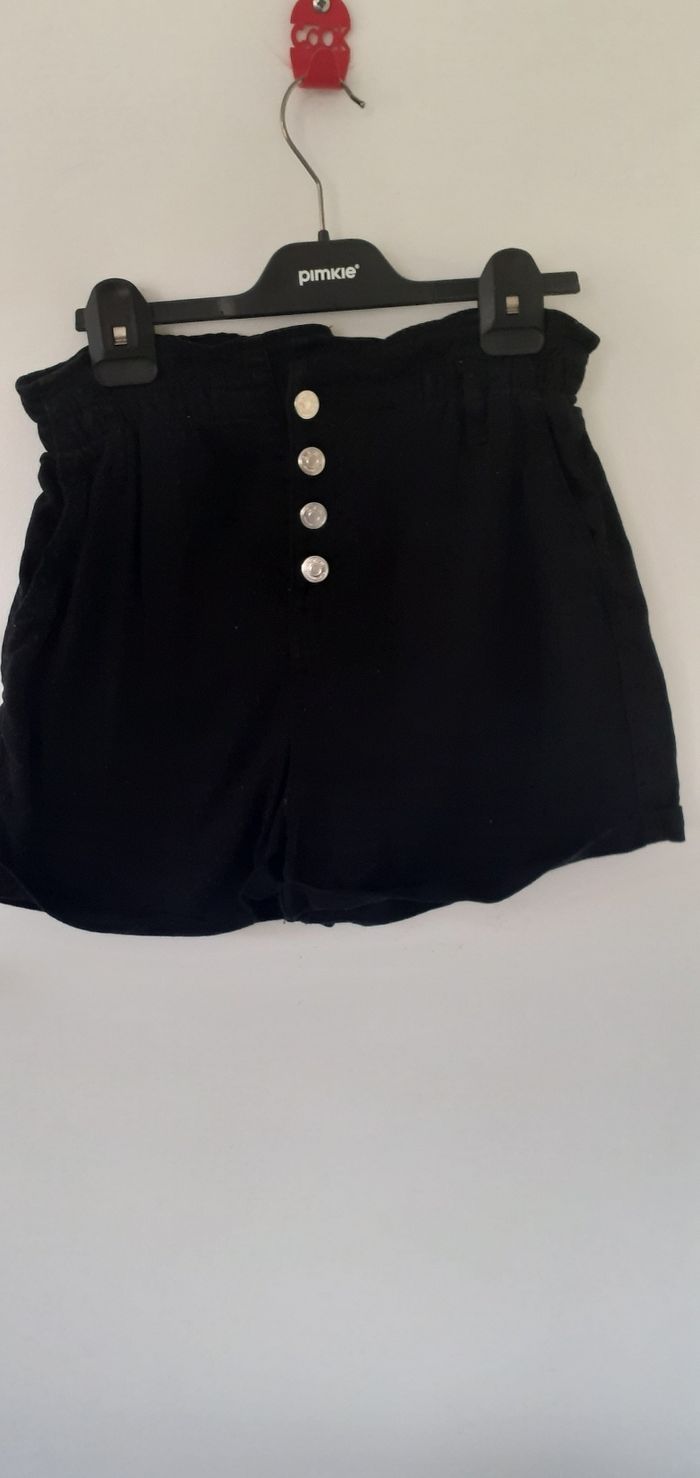 short en jeans  noir taille 36 marque jennyfer