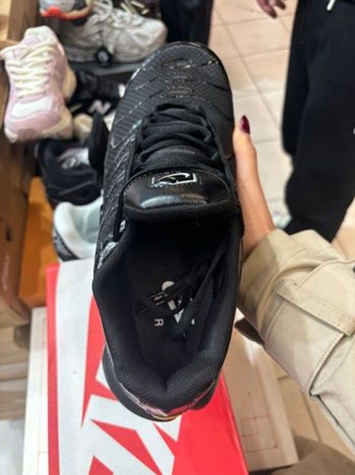 Tn noir 42 - photo numéro 4