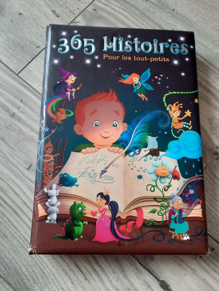 Livre 365 histoires pour les tout petits