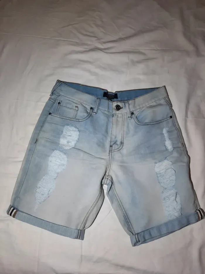 Short vintage threadbare
