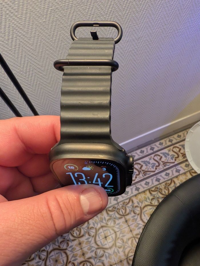 Apple watch ultra 2 neuf - photo numéro 3