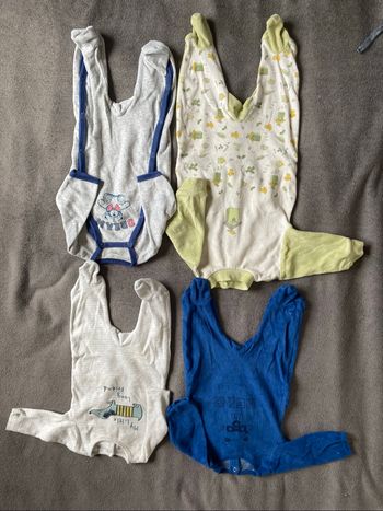 Lot pyjamas velours bébé  3 mois