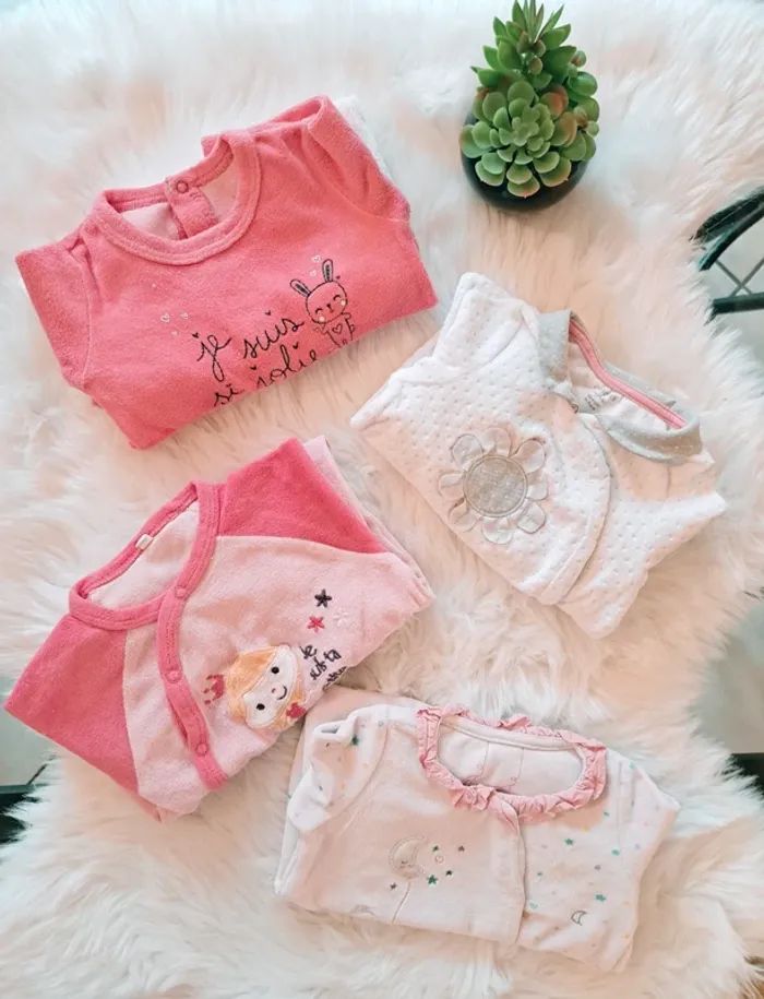 Lot 4 pyjamas