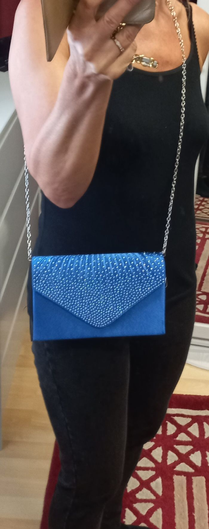 Pochette chic bleue - photo numéro 5