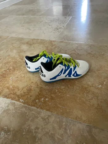 Chaussure de futsal adidas