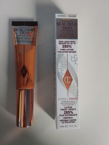 Charlotte Tilbury beautiful skin foundation 11 cool froid sceance + couleur votre peau sous son meilleur jour  tous les jours 30ml neuf jamais utilisé jamais ouvert