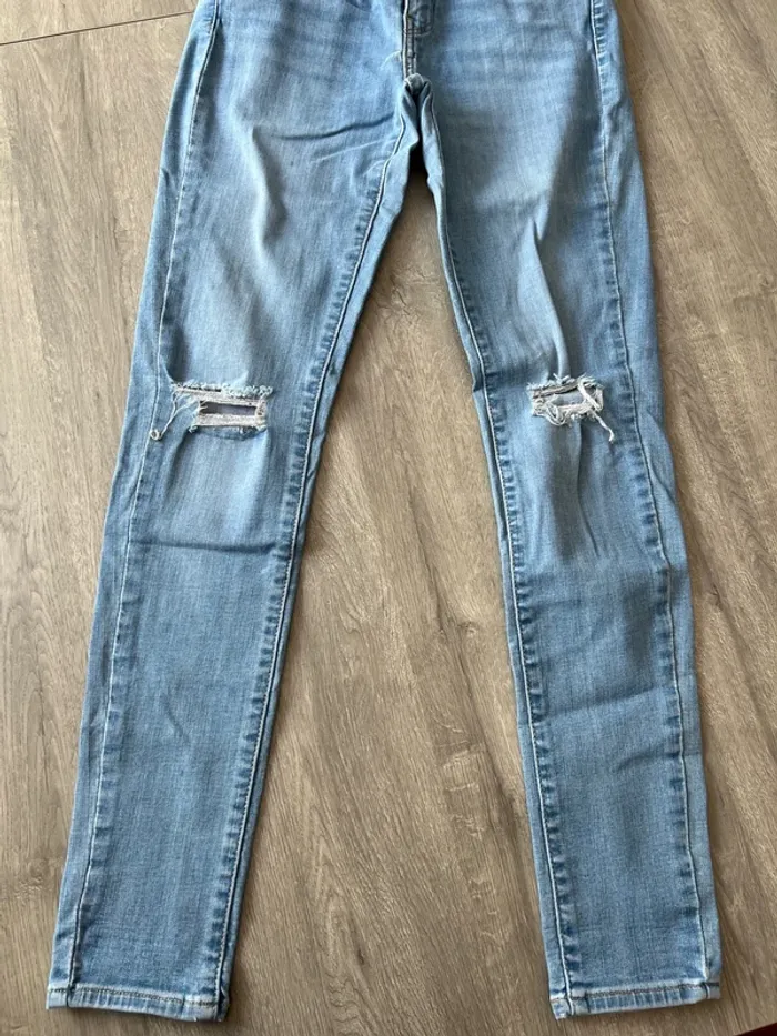 Jean levi’s 710 super skinny taille 29 - photo numéro 2