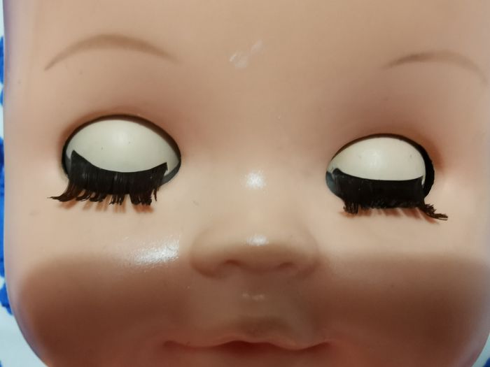 Authentique Poupon Baigneur ancien, Vintage, numéroté, de l'année 1977, aux yeux bleus dormeurs, de fabrication italienne. En très très bon état. - photo numéro 5