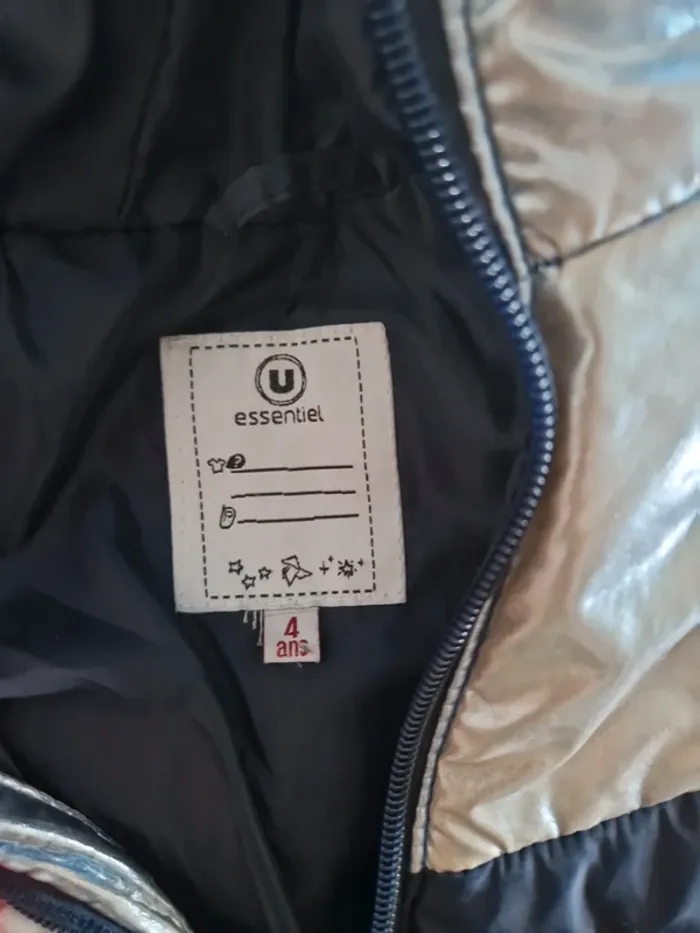 Manteau hivers 4 ans - photo numéro 3