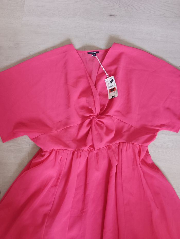 Robe rose Kiabi Taille 46 Neuve - photo numéro 2