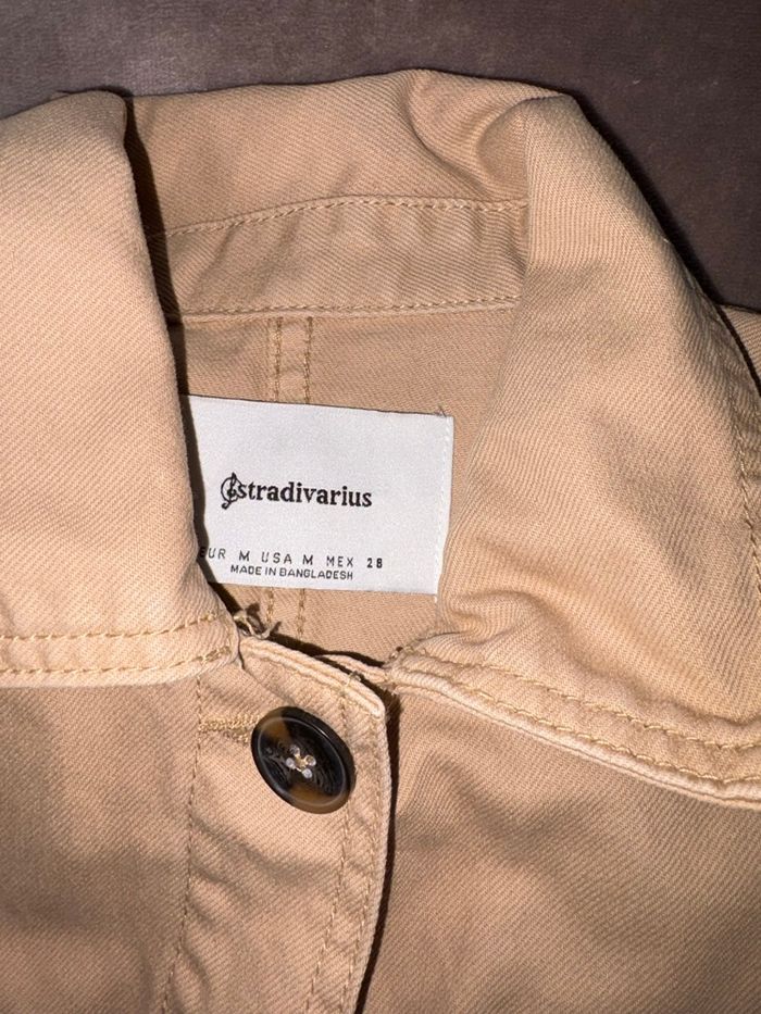 Veste en jean beige stradivarius femme taille M en très bon état - photo numéro 2
