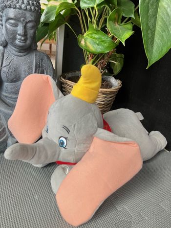Peluche éléphant Dumbo