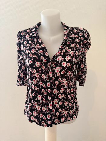 Blouse à fleur en très bon état taille S pimkie