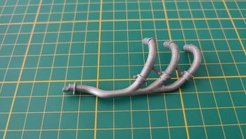 Echappement moteur pièce miniature Bburago Burago Mercedes-Benz SSK 1928 1/18 1/18e 1/18ème #B86