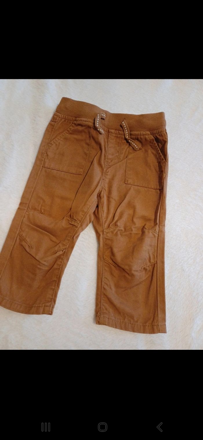 Pantalon bébé taille 6 mois