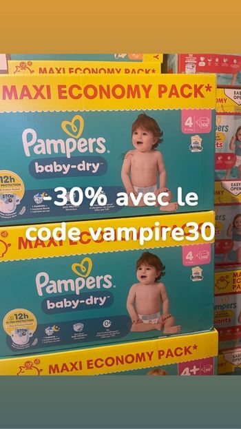 Deux cartons de couches Pampers taille 4