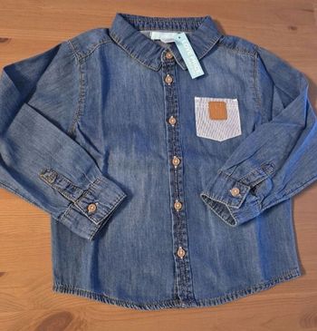 Neuve non portée  🏷 😍🤩 chemise en jeans 3 ans garçon 🤩😍💙