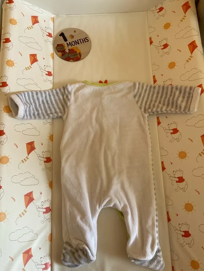 Pyjama taille 1 mois - photo numéro 3