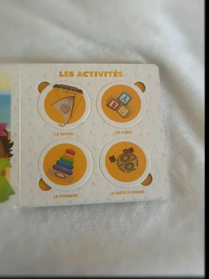 Livre “Mon Imagier Puzzle - La Journée de Bébé” (Comme Neuf) - photo numéro 4